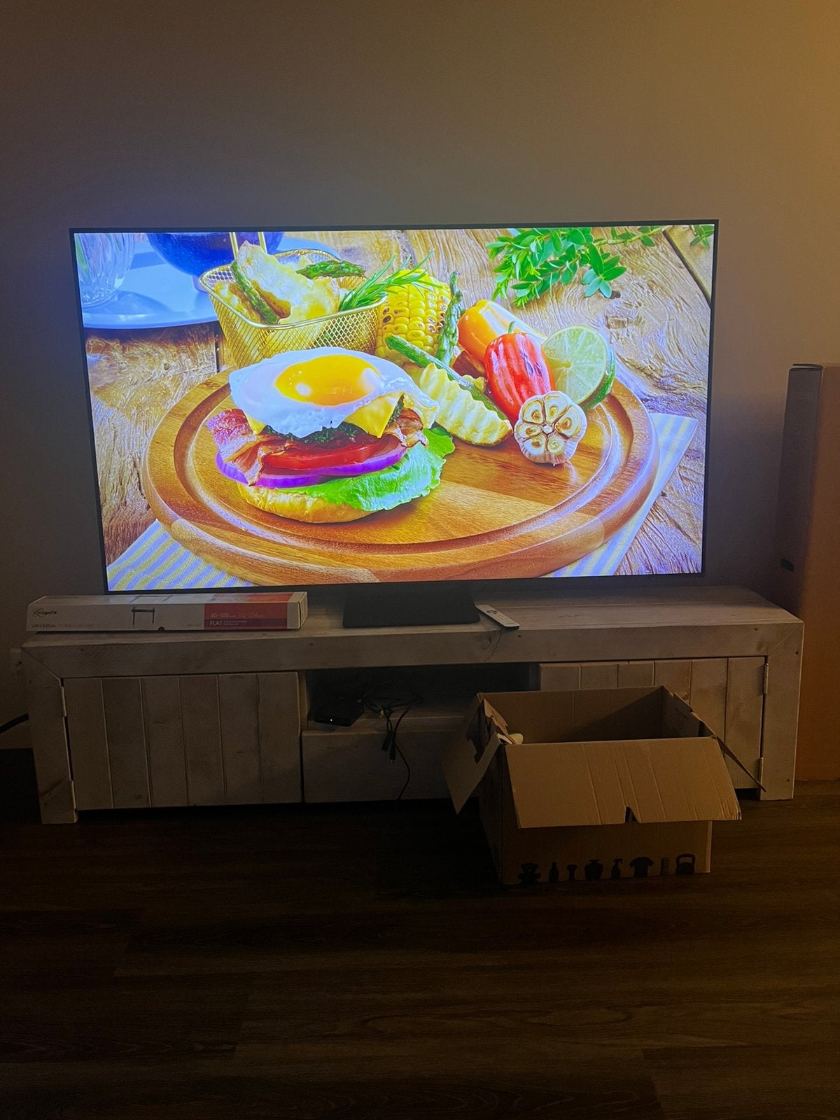Samsung 75 inch Qled tv 2025, Ophalen, 120 Hz, Zo goed als nieuw, Samsung