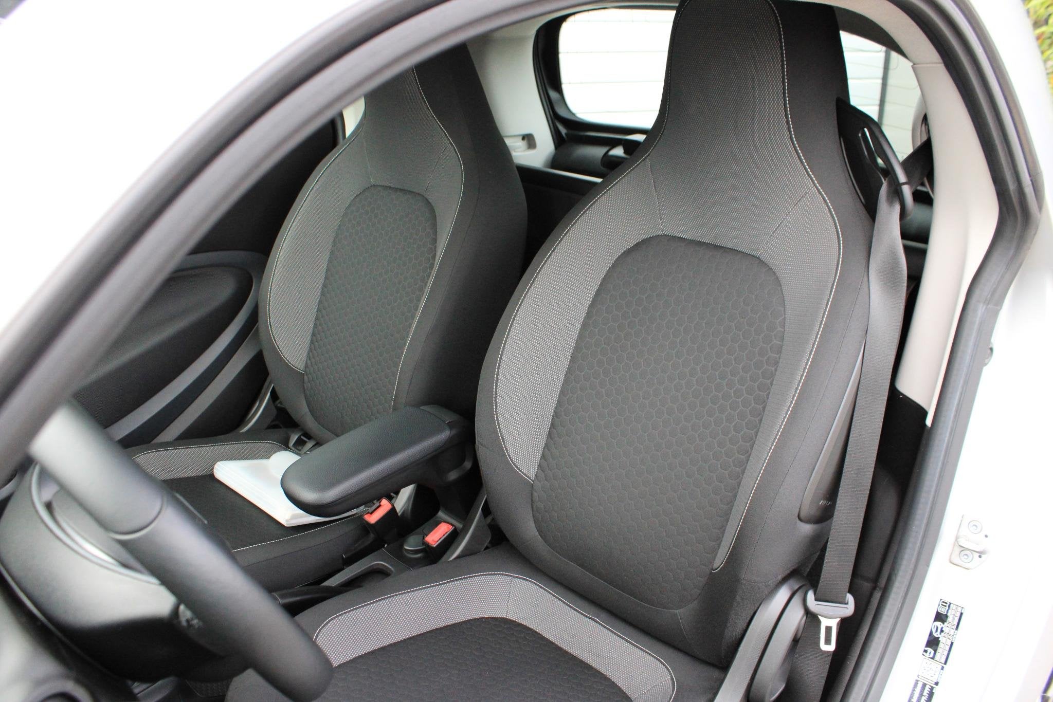 Smart Fortwo EQ BRABUS Mattrunner Brabus Mattrunner | Camera, Automaat, Gebruikt, Leder, 2 stoelen