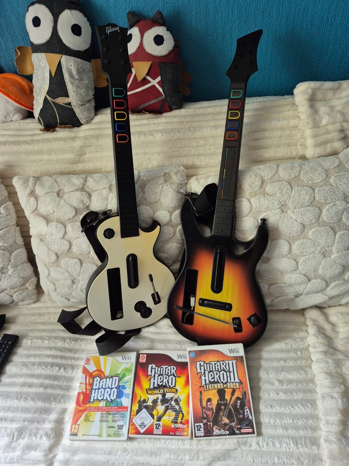 Guitar Hero 2 set met 3 spellen voor Wii, Spelcomputers en Games, Muziek, Gebruikt, 2 spelers, Eén computer