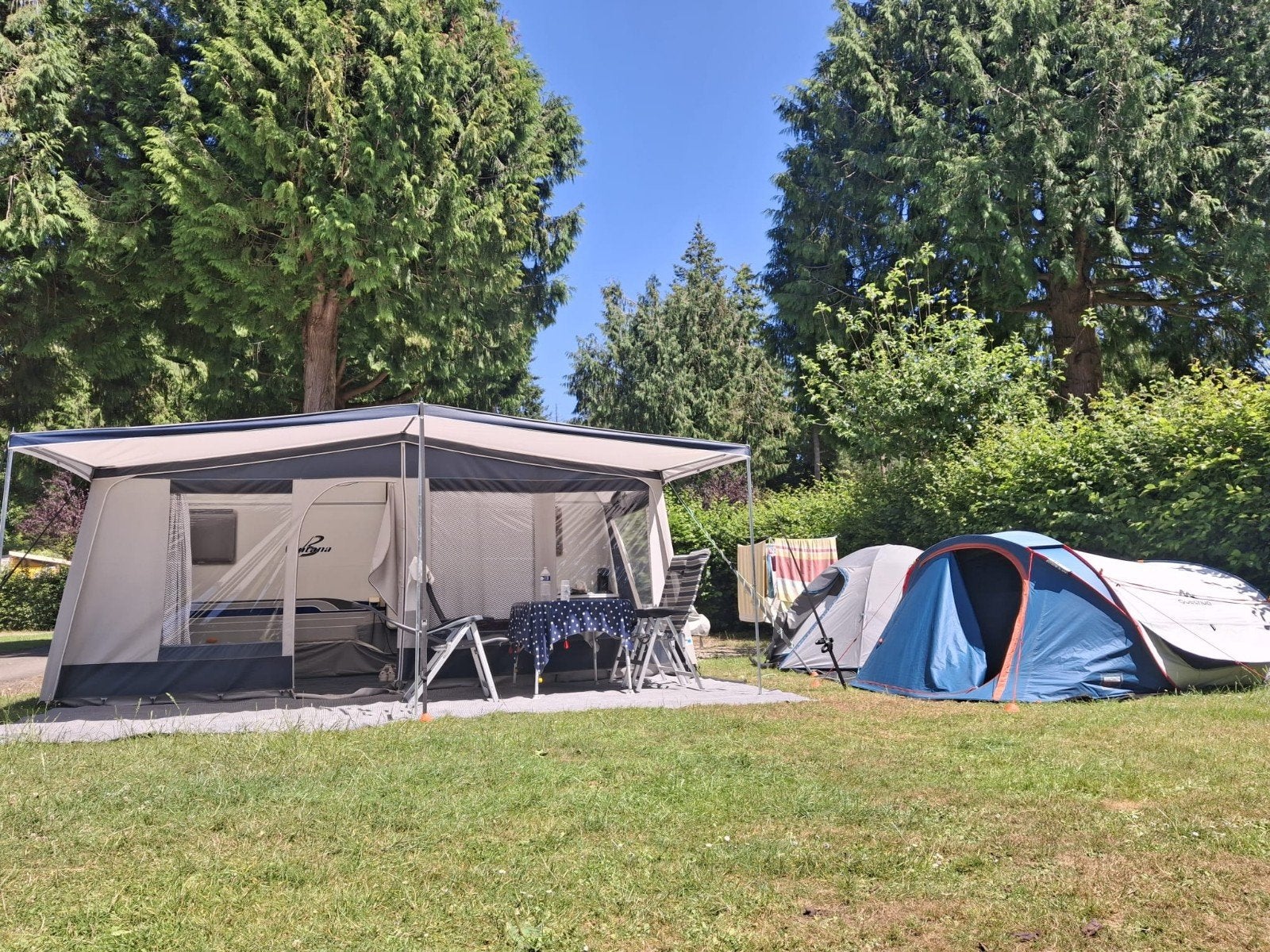 Burstner Ventana 455TS - Zeer complete caravan, Caravans en Kamperen, Rondzit, Frans bed, Particulier, Bürstner