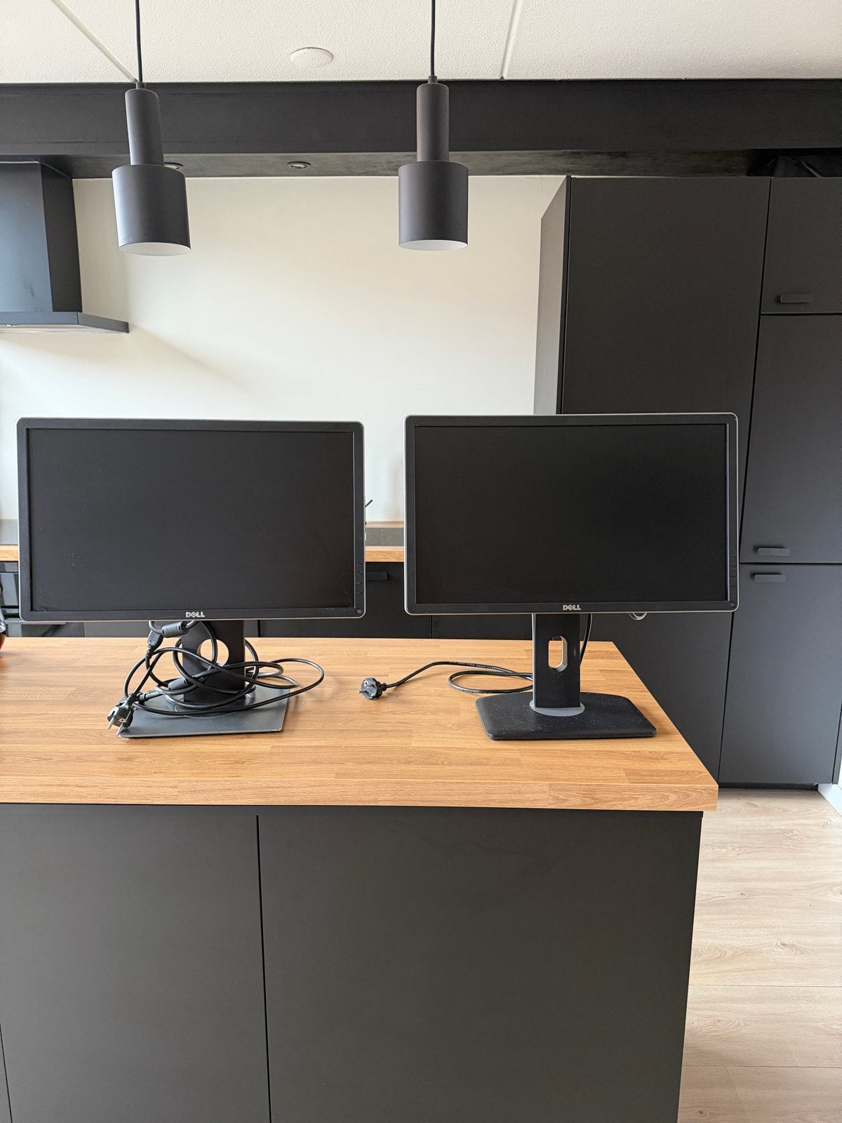 2x Dell 22” Full HD Monitor P2214Hb | Verstelbaar | €50, Computers en Software, Monitoren, Gebruikt, IPS, In hoogte verstelbaar