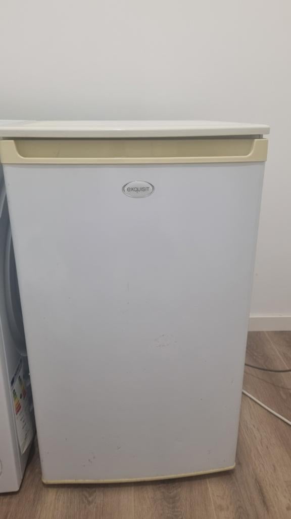 Gratis Exquisit tafelmodel vriezer met 3 lades, Ophalen, Gebruikt, Met aparte vriezer, Minder dan 85 cm