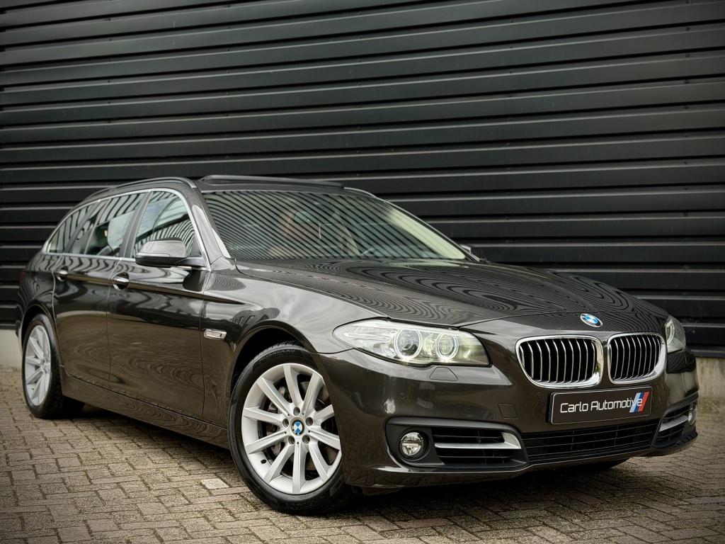 BMW 5 Serie Touring 528i VIRTUAL|PANO|HUD|STOELVENTILATIE|BL, Auto's, BMW, Gebruikt, Euro 6, 4 cilinders, 1790 kg