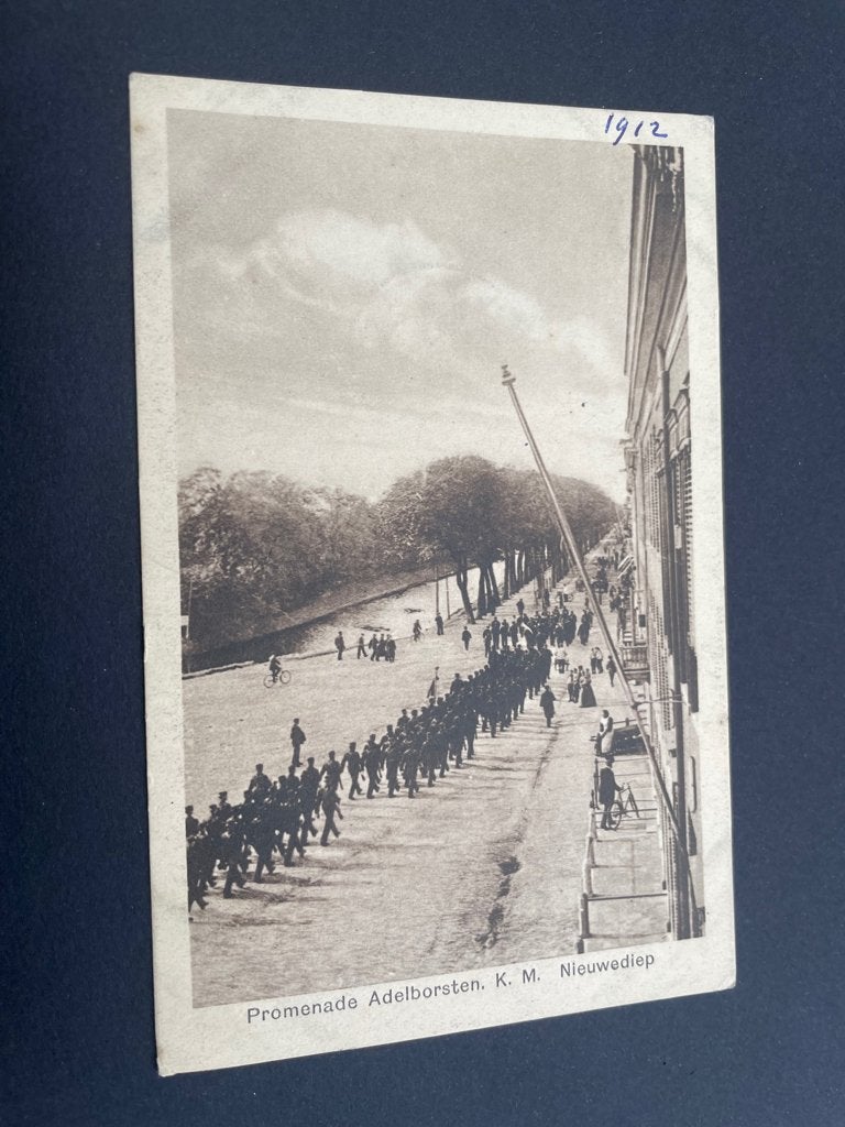 ansichtkaart van Den Helder ; Promenade der Adelborsten K.M., Verzenden, Voor 1920, Noord-Holland