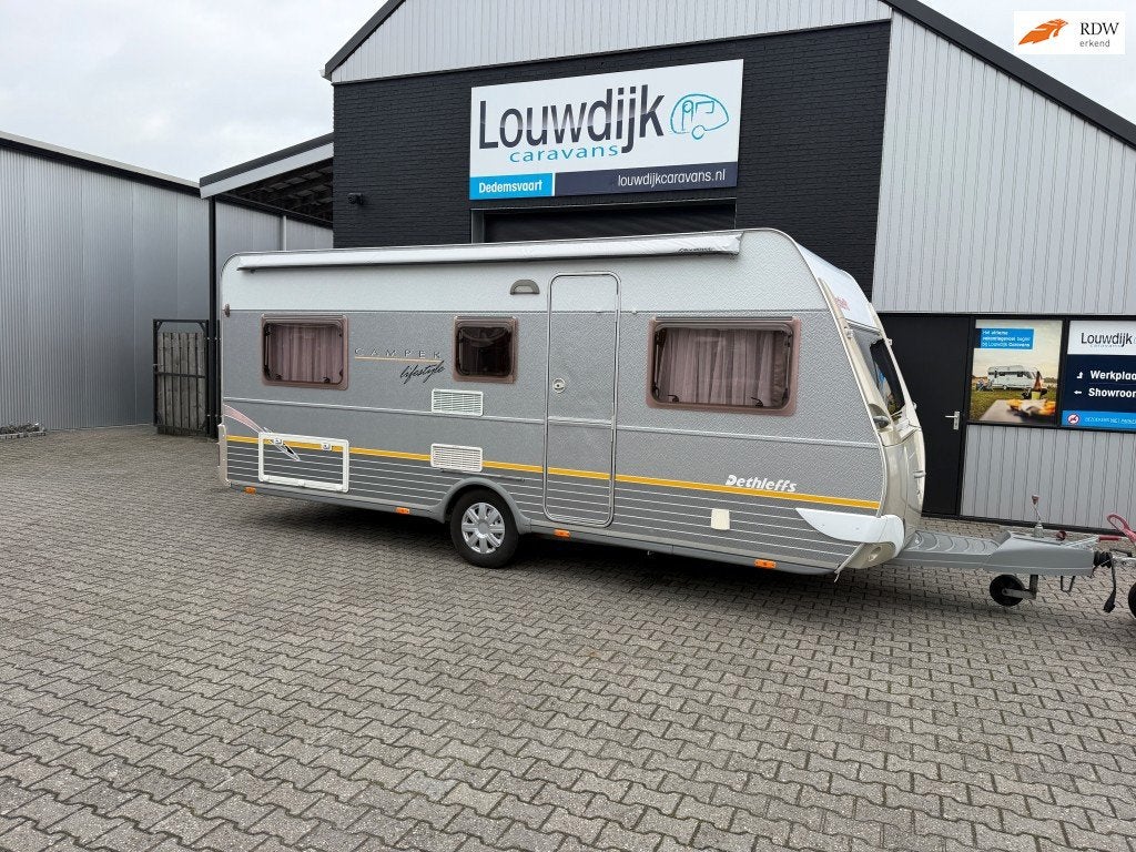 DETHLEFFS Camper 510 V ’06 (Enkele Bedden, Rondzit), Caravans en Kamperen, Rondzit, 2 aparte bedden, 7 tot 8 meter, Bedrijf