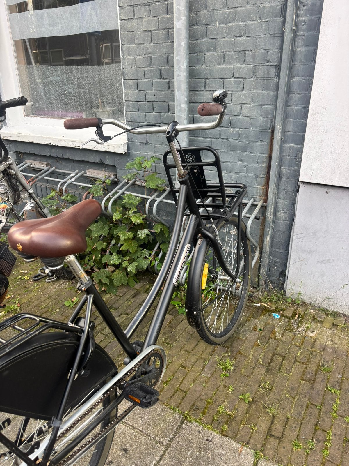 Meisjes transportfiets zwart popal 26 inch, Ophalen, Terugtraprem, Gebruikt, Handrem