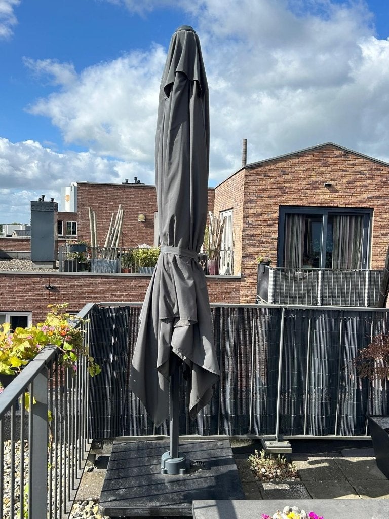 Parasol met voet 90 kg, Ophalen, Verstelbaar, 3 tot 4 meter, Zweefparasol