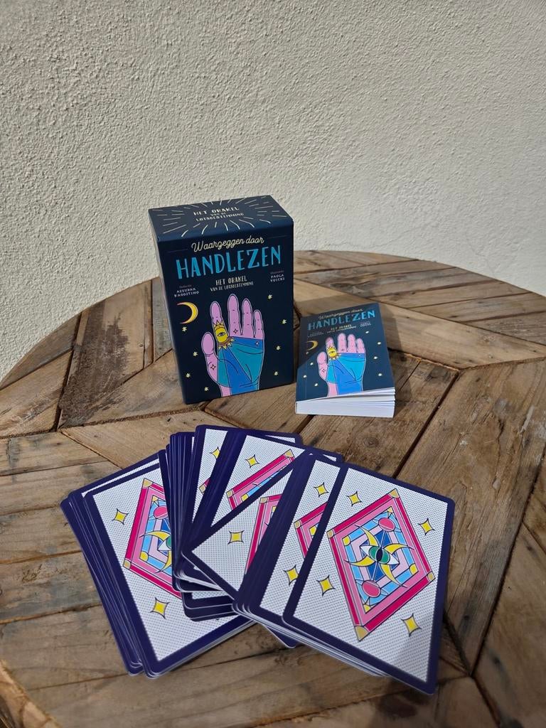 Waarzeggen door handlezen, Ophalen of Verzenden, Zo goed als nieuw, Spiritualiteit algemeen, Instructieboek