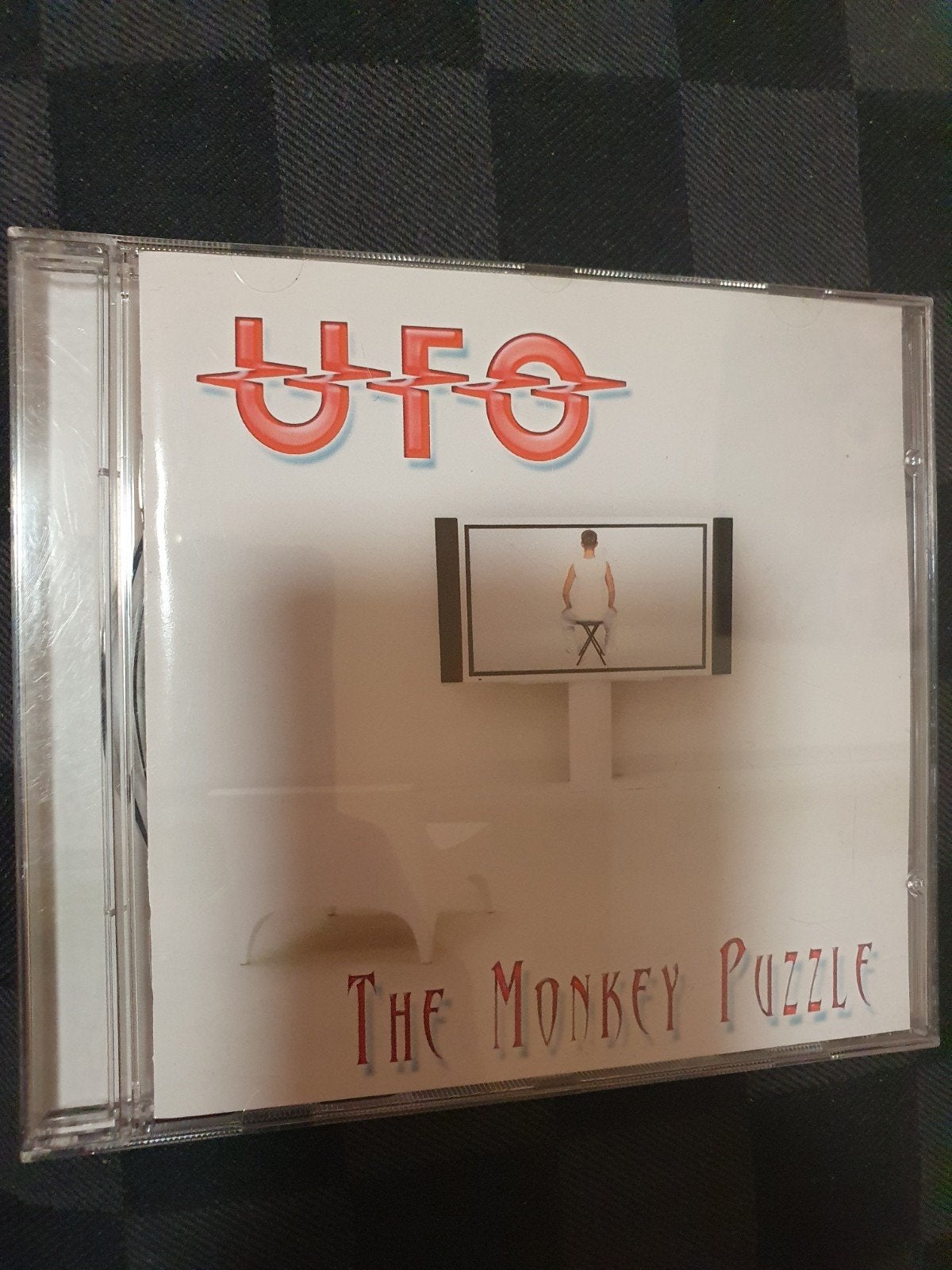 Ufo the monkey puzzle, Verzenden, Zo goed als nieuw