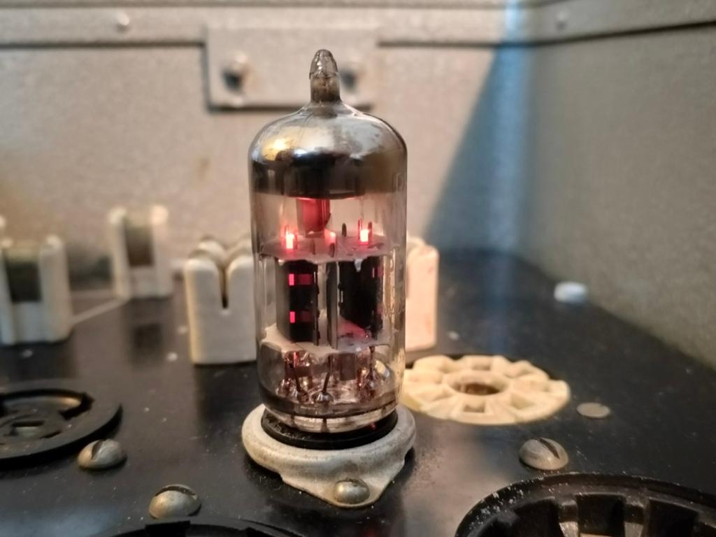 Philips Miniwatt ECC85 100% getest, Ophalen of Verzenden