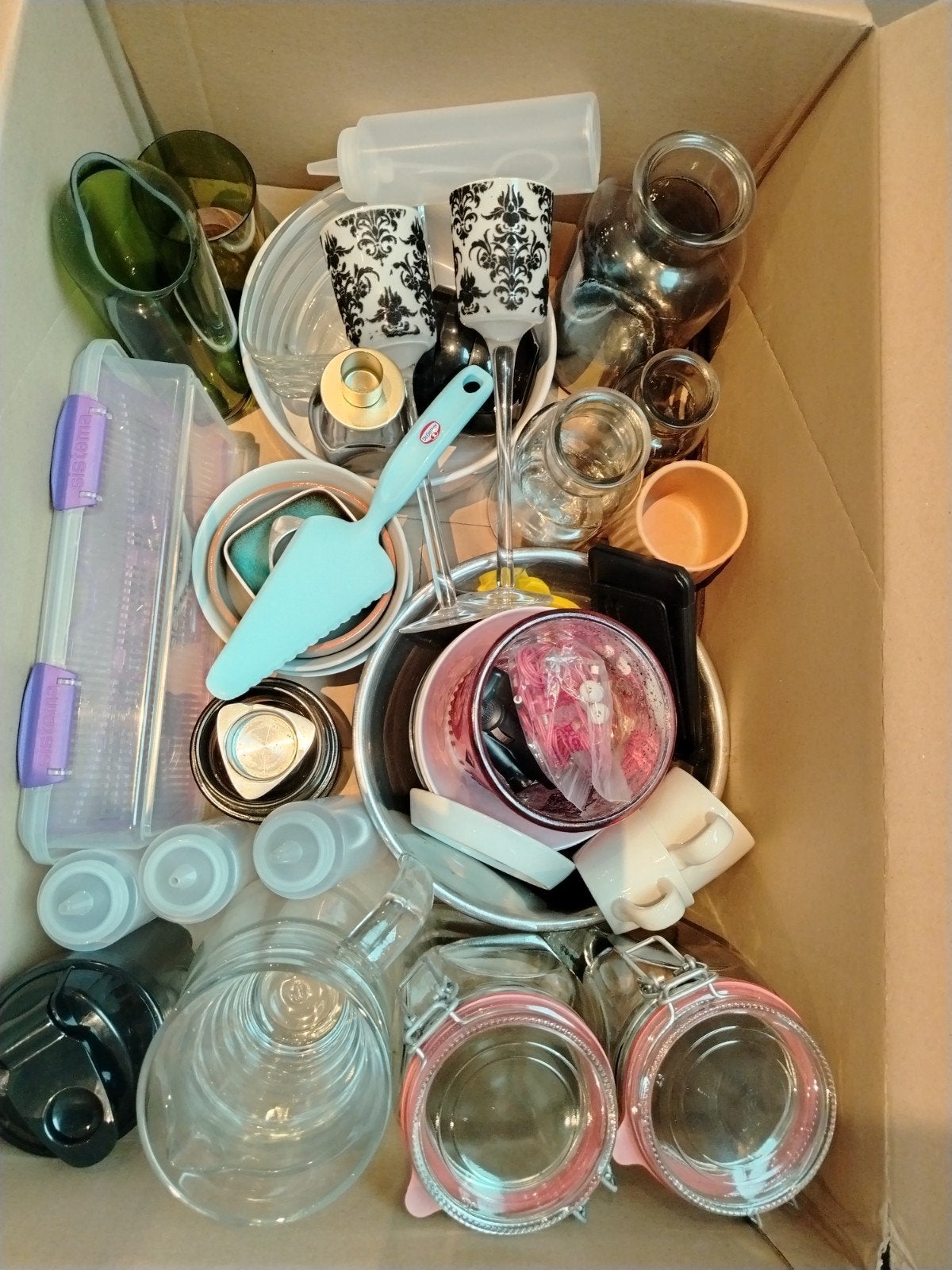 doos vol met rommelmarkt spullen, Diversen, Rommelmarktspullen, Ophalen, Zo goed als nieuw