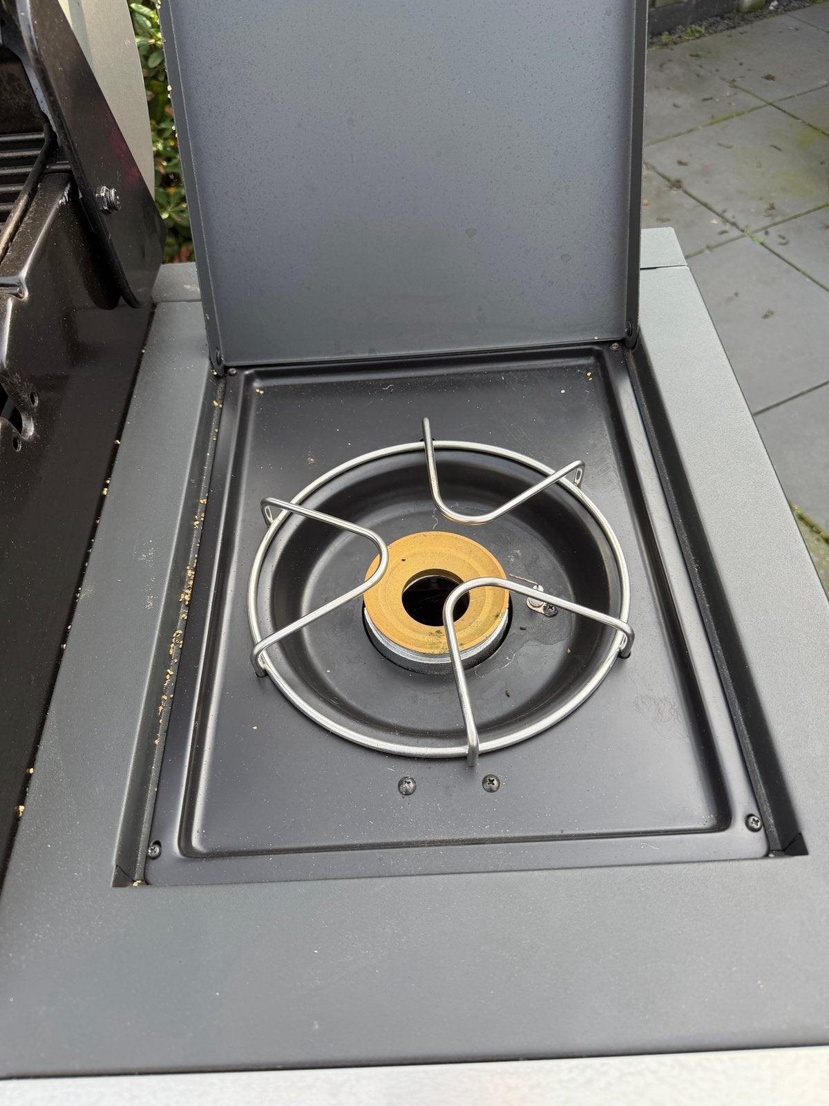 Foto 4 van Grandhall Maxim G4 BBQ met zijbrander en onderstel