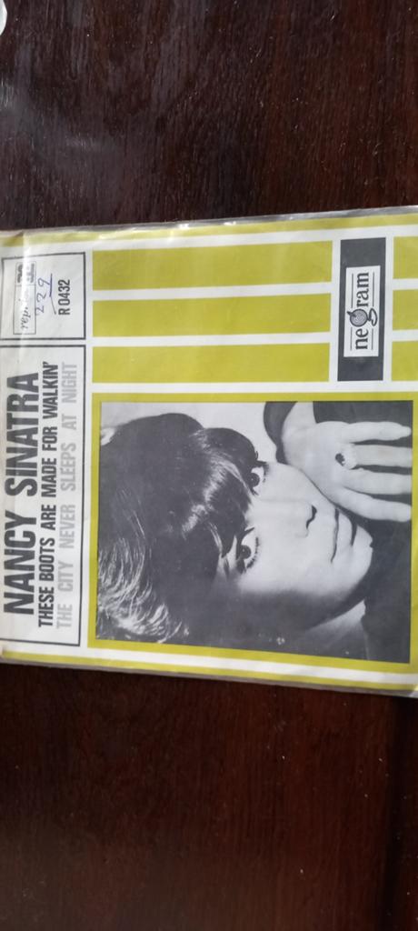 Nancy Sinatra - These Boots Are Made For Walkin' Single, Ophalen of Verzenden
