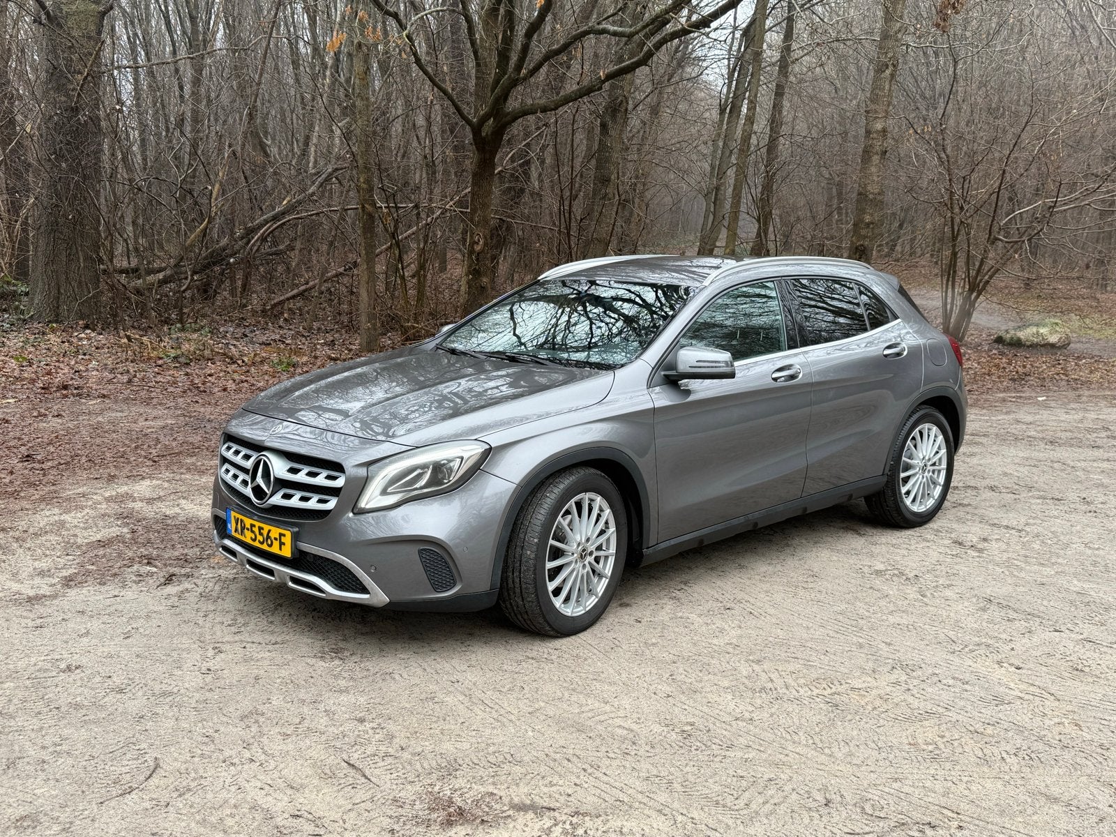 Mercedes-Benz GLA Gla180 1.6 90KW Aut7 2017 Grijs, Zwart, 4 cilinders, 715 kg, 122 pk