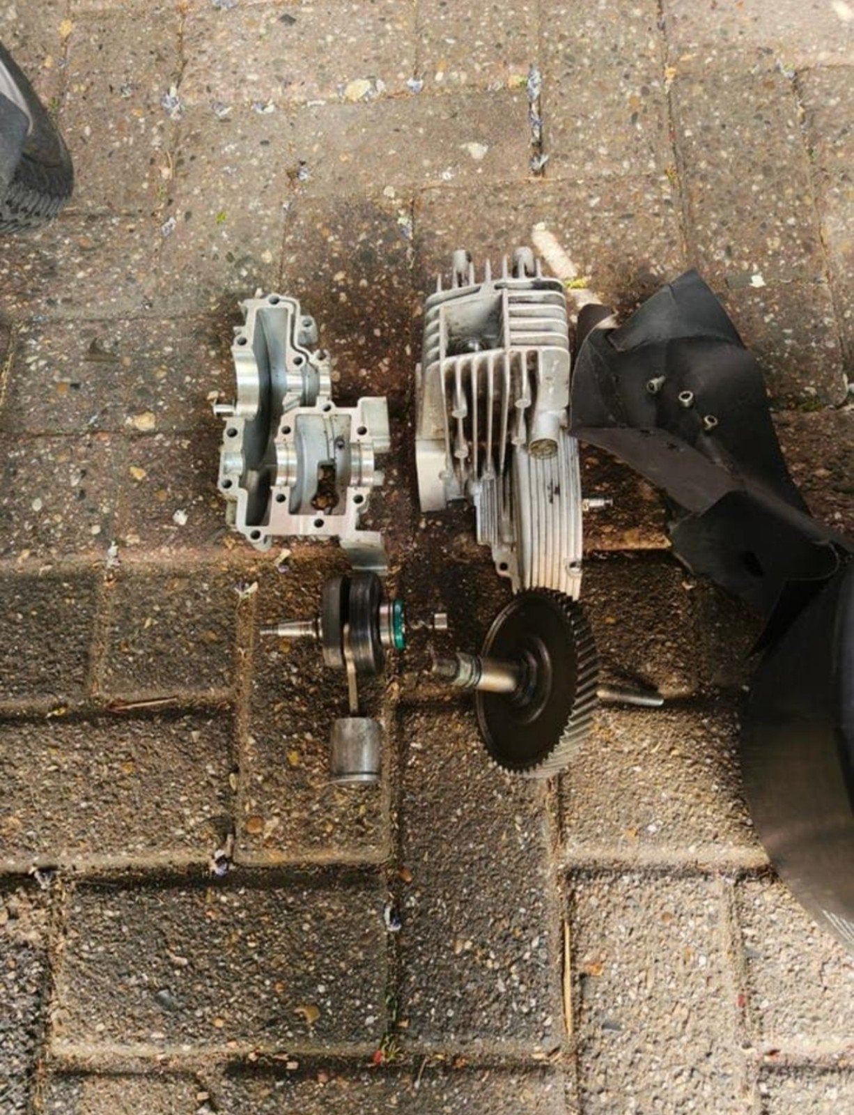Spartamet motorblok in onderdelen - ideaal voor revisie/hobb, Ophalen of Verzenden, Gebruikt, Blok, Spartamet