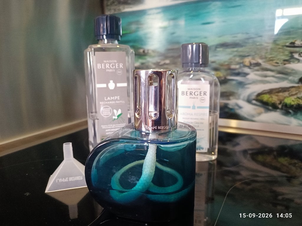 Maison Berger,  Lampe berger brander blauw + olie. € 30,00, Gebruikt, Geurverspreider, Blauw, Overige merken