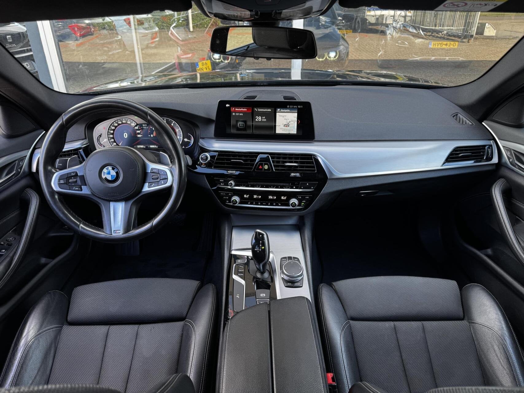 BMW 5-serie Touring 530i High Executiv|Sport-Line|Trekha|LED, Auto's, Automaat, 1998 cc, Achterwielaandrijving, Gebruikt
