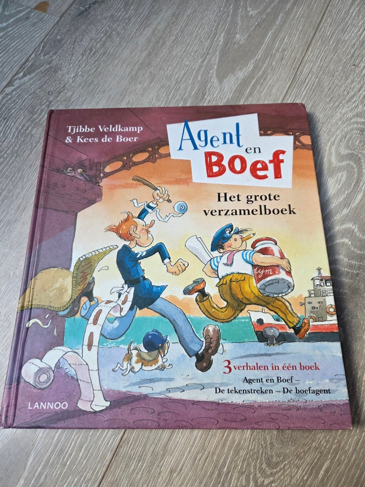 Agent en Boef - Het grote verzamelboek, Ophalen of Verzenden, Gelezen, Fictie algemeen