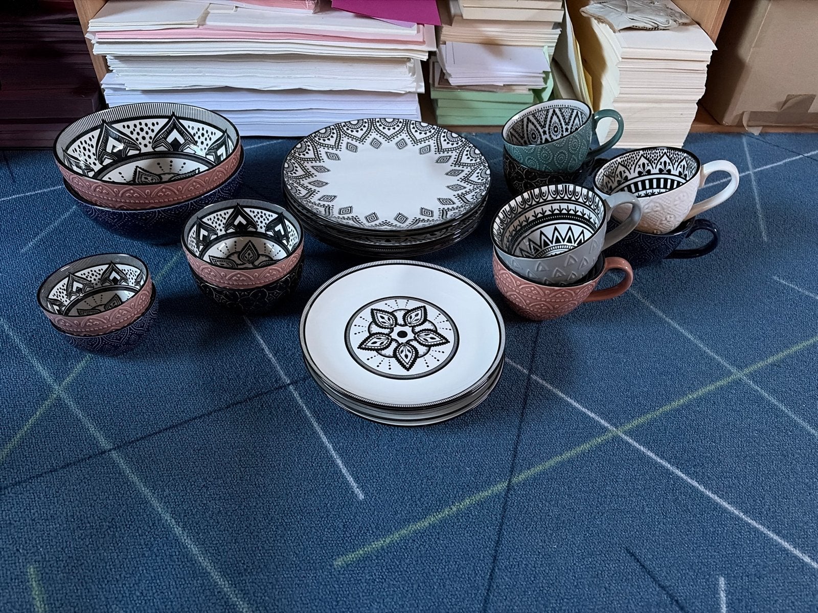 Inari Servies Set - 5 Borden, 5 Kleine Borden, 10 Kommen, 6, Huis en Inrichting, Ophalen, Overige merken, Keramiek, Zo goed als nieuw
