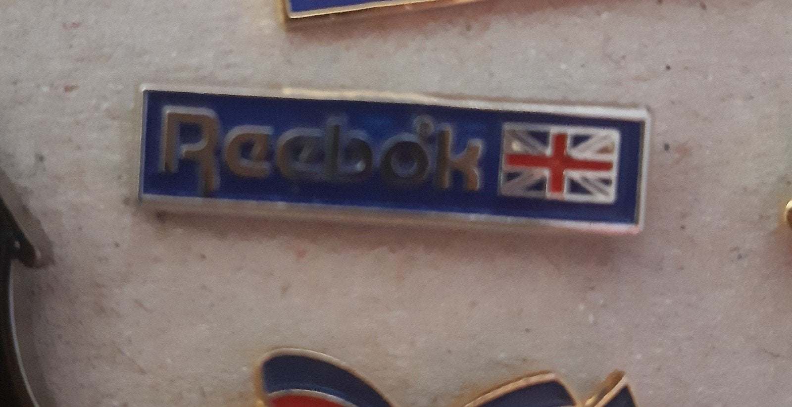 pin Reebok, Ophalen of Verzenden, Nieuw, Merk, Speldje of Pin