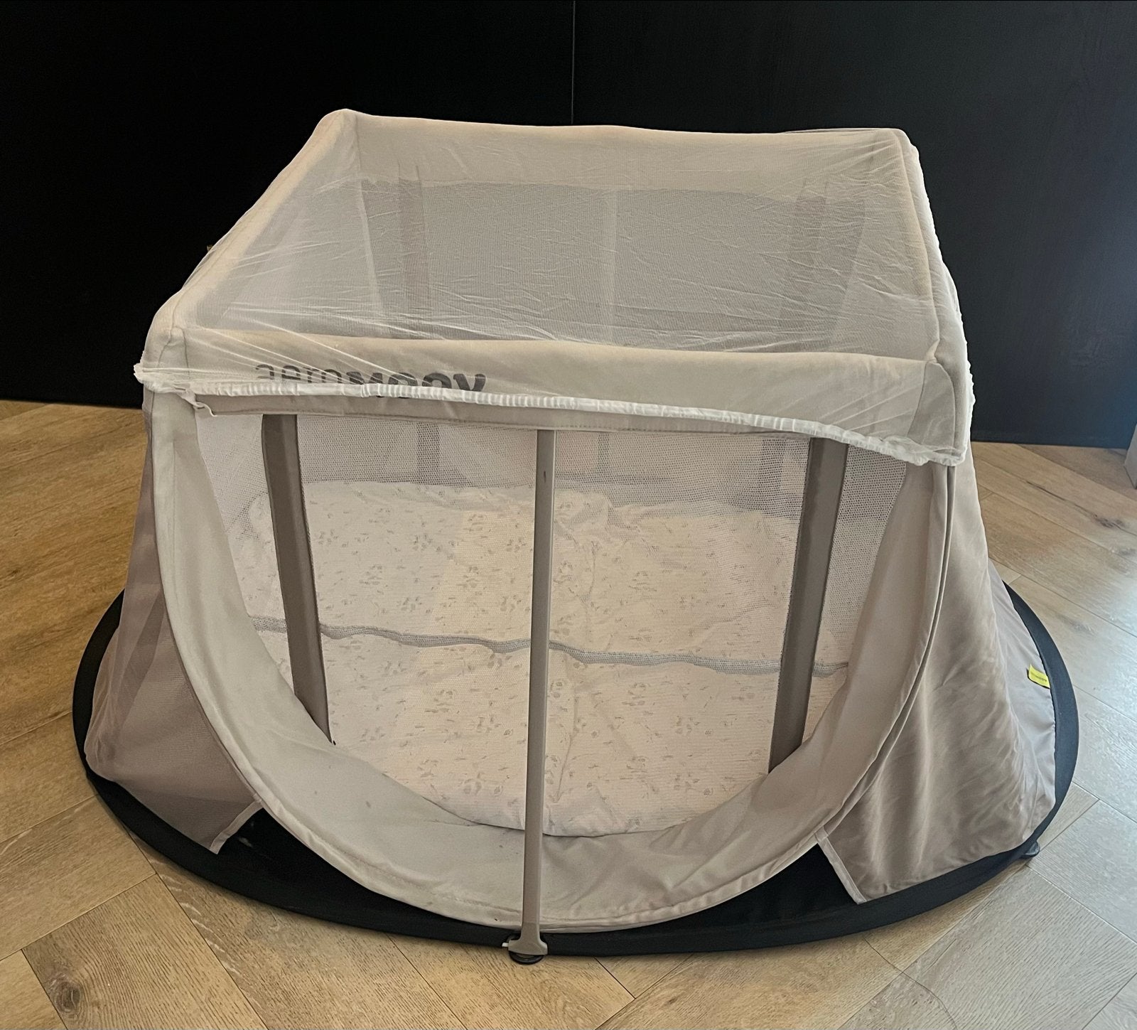 AeroMoov Reisbed met accessoires zonnekap en muskietennet, Kinderen en Baby's, Babywiegjes en Ledikanten, Ophalen of Verzenden