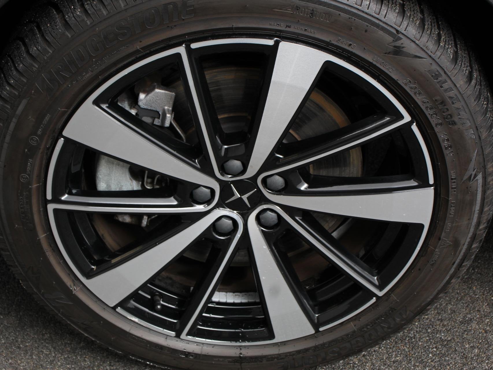 Polestar 2 Long Range Dual Motor 408pk Launch Edition 78kWh, Auto's, Automaat, Polestar 2, Stof, Gebruikt