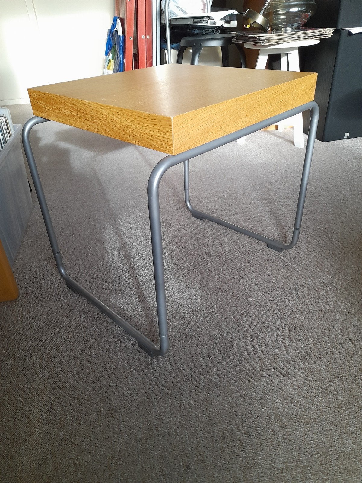 Tafeltje Svansbo Ikea vintage  - zgan, Huis en Inrichting, Tafels | Bijzettafels, Ophalen, Zo goed als nieuw, Minder dan 55 cm