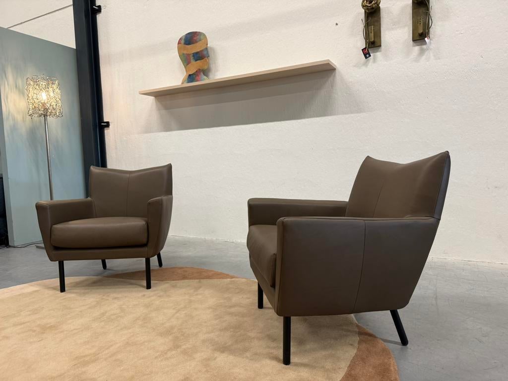 2 Nieuw Design on Stock Toma Fauteuil Cera Clay Design stoel, Leolux Harvink Jori Rolf Benz Gelderland Pode Eyye Montis, Ophalen of Verzenden