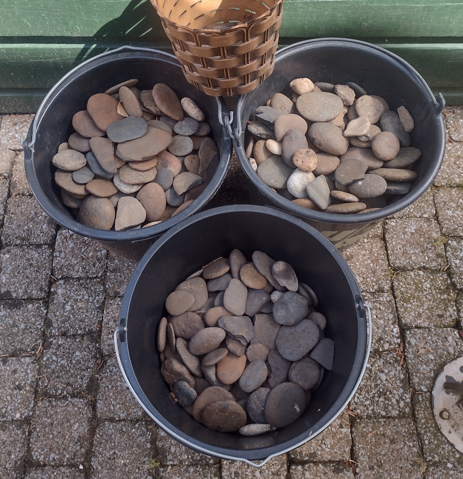 3 Emmers Grote Platte Stenen en wat kleintjes., Ophalen, Gebruikt, Grind