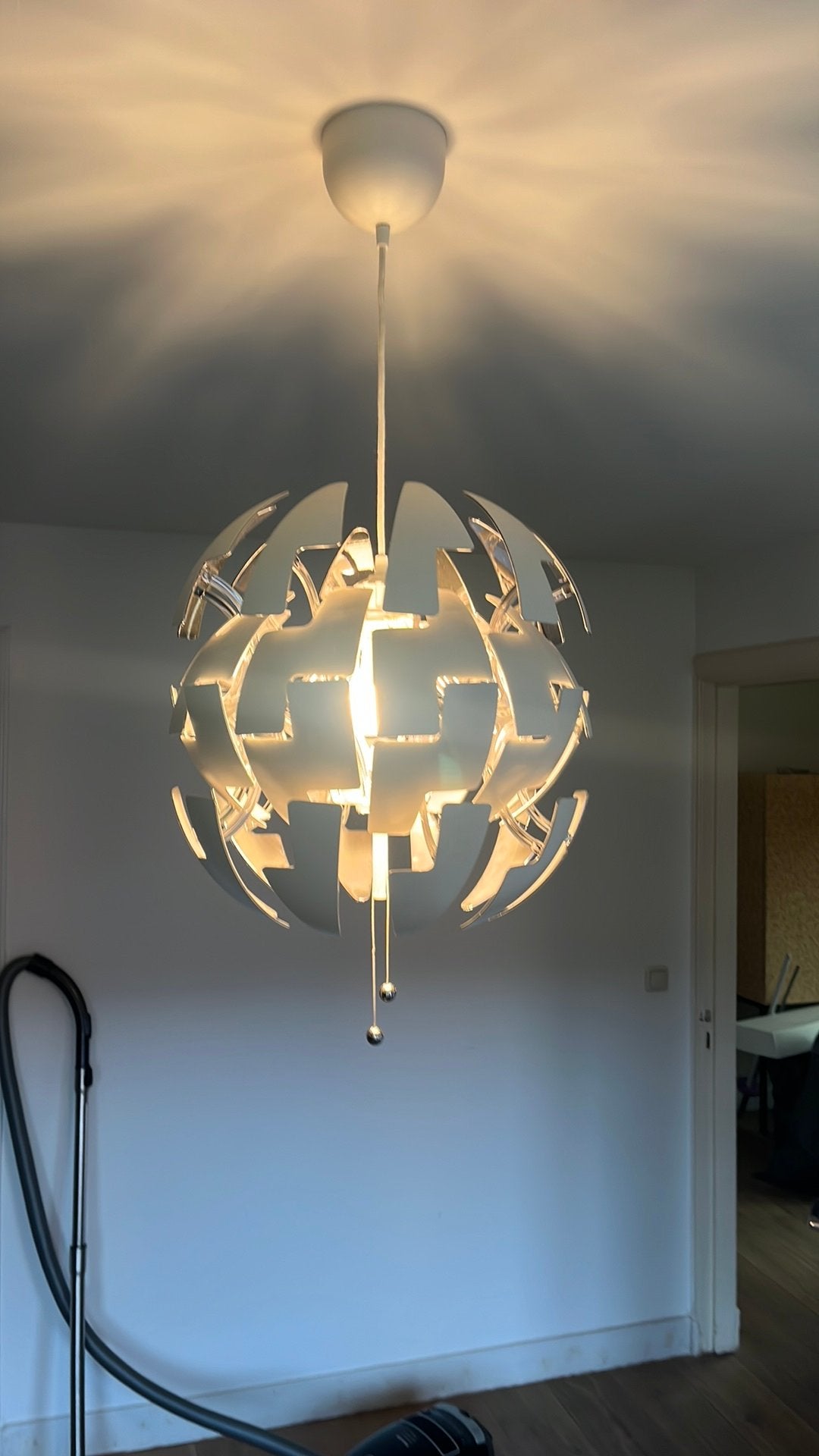 Ikea lamp gratis, Ophalen, Zo goed als nieuw
