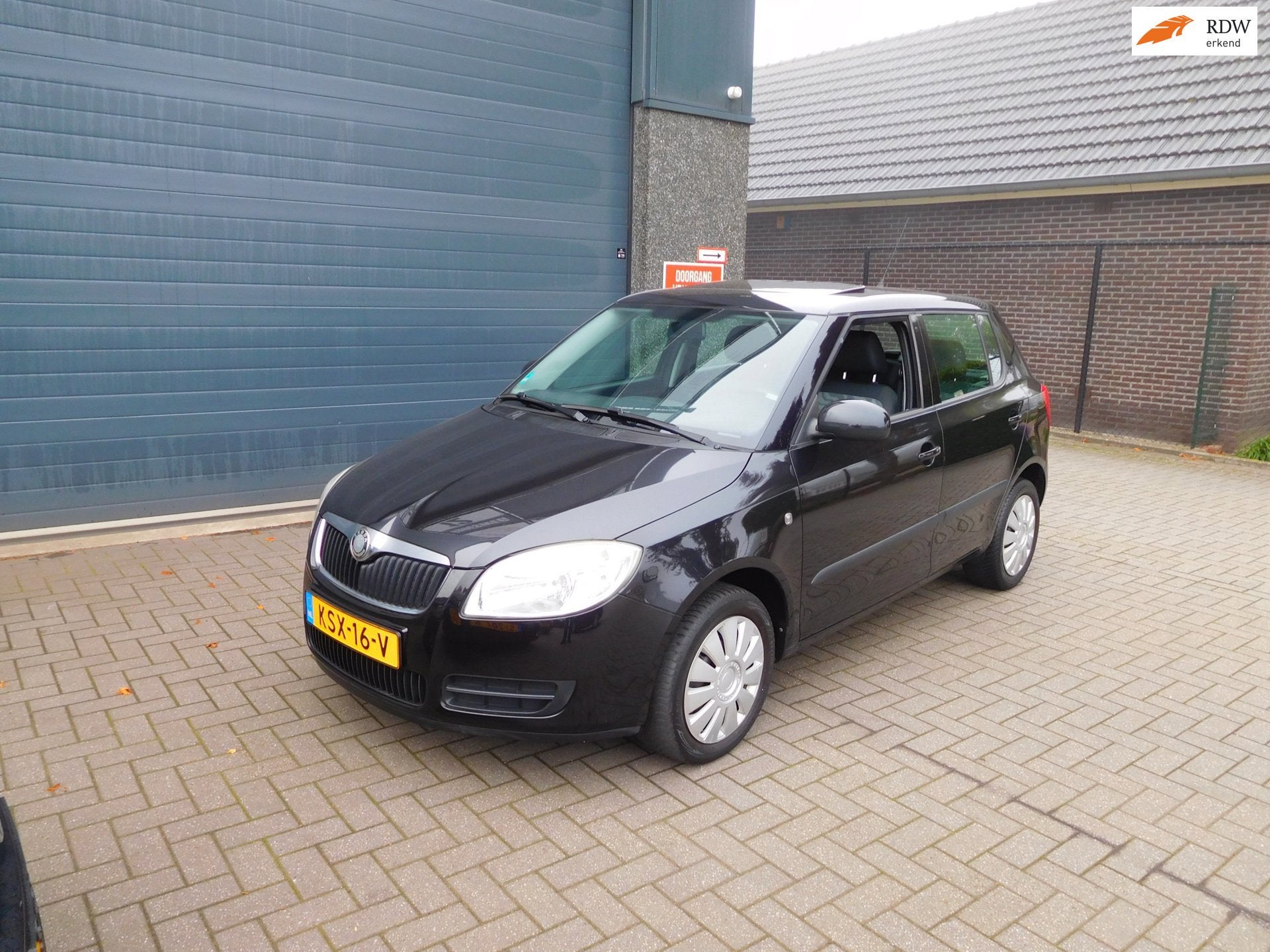 Skoda FABIA 1.2 Go, Voorwielaandrijving, Stof, Gebruikt, Zwart