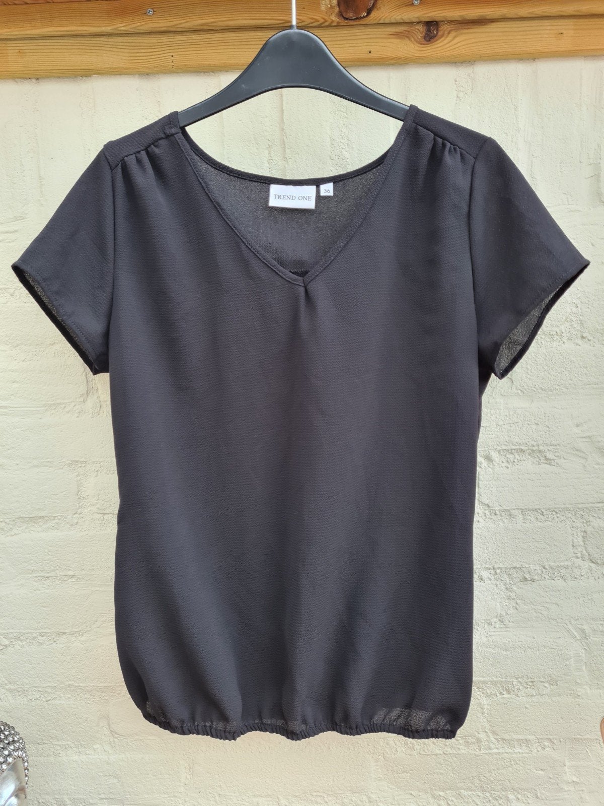 NIEUW Trend-one shirt mt 36 zwart luchtige stof, Ophalen, Zwart, Nieuw, Korte mouw