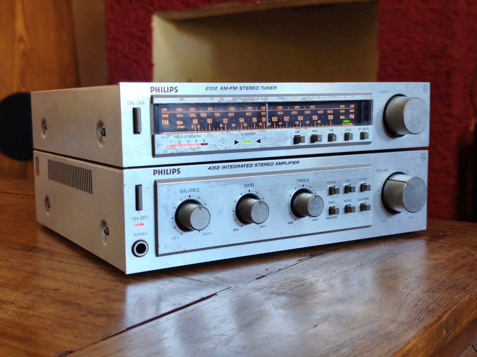 Philips 4312 stereo  versterker en 2312 Tuner MFB aansl., Ophalen, Philips, Gebruikt, Tuner of Radio