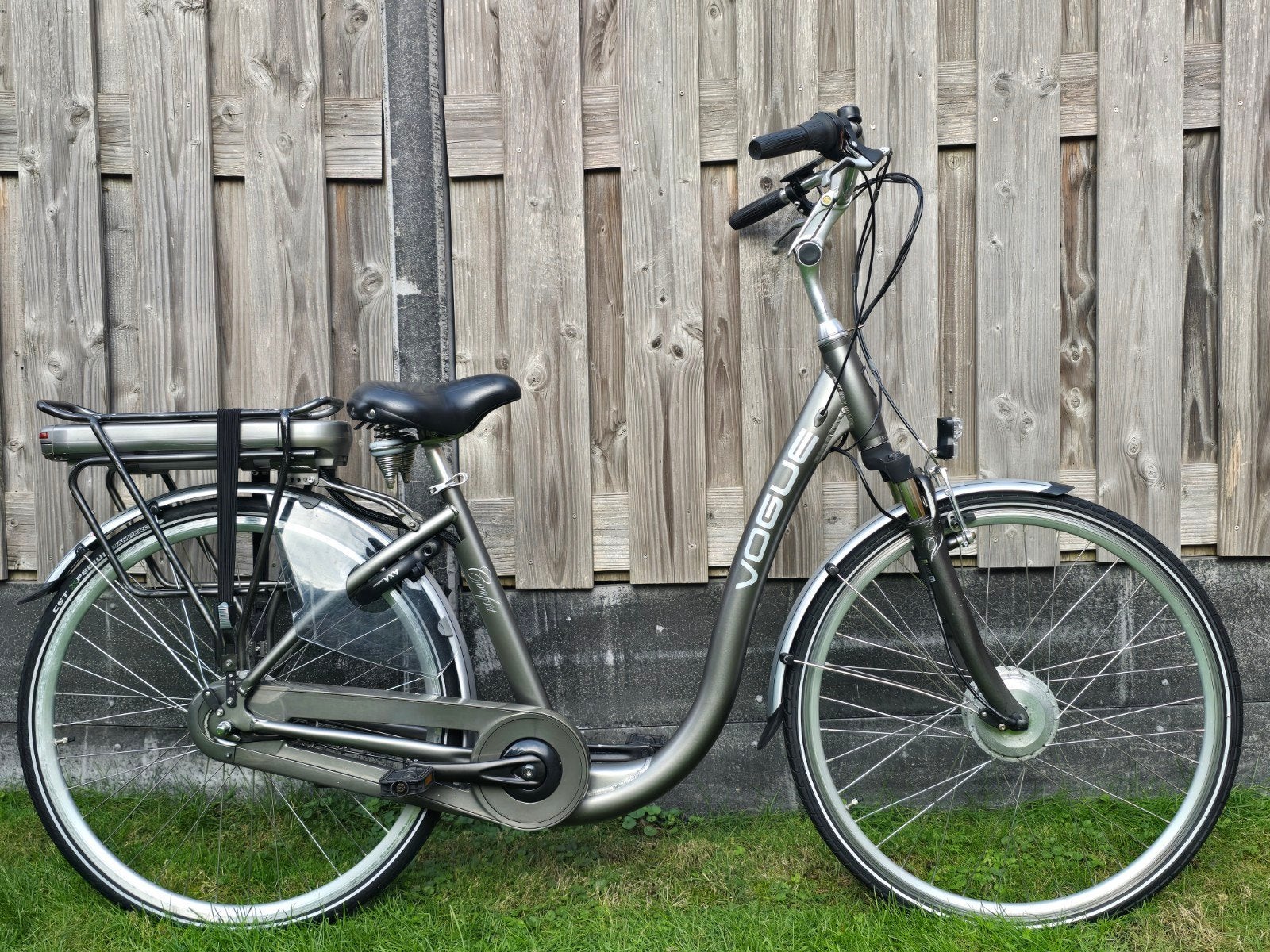 Vogue Comfort Lage Instap 45cm Dames E-Bike Elektrischefiets, Versnellingen, Zo goed als nieuw, Minder dan 47 cm, Ophalen