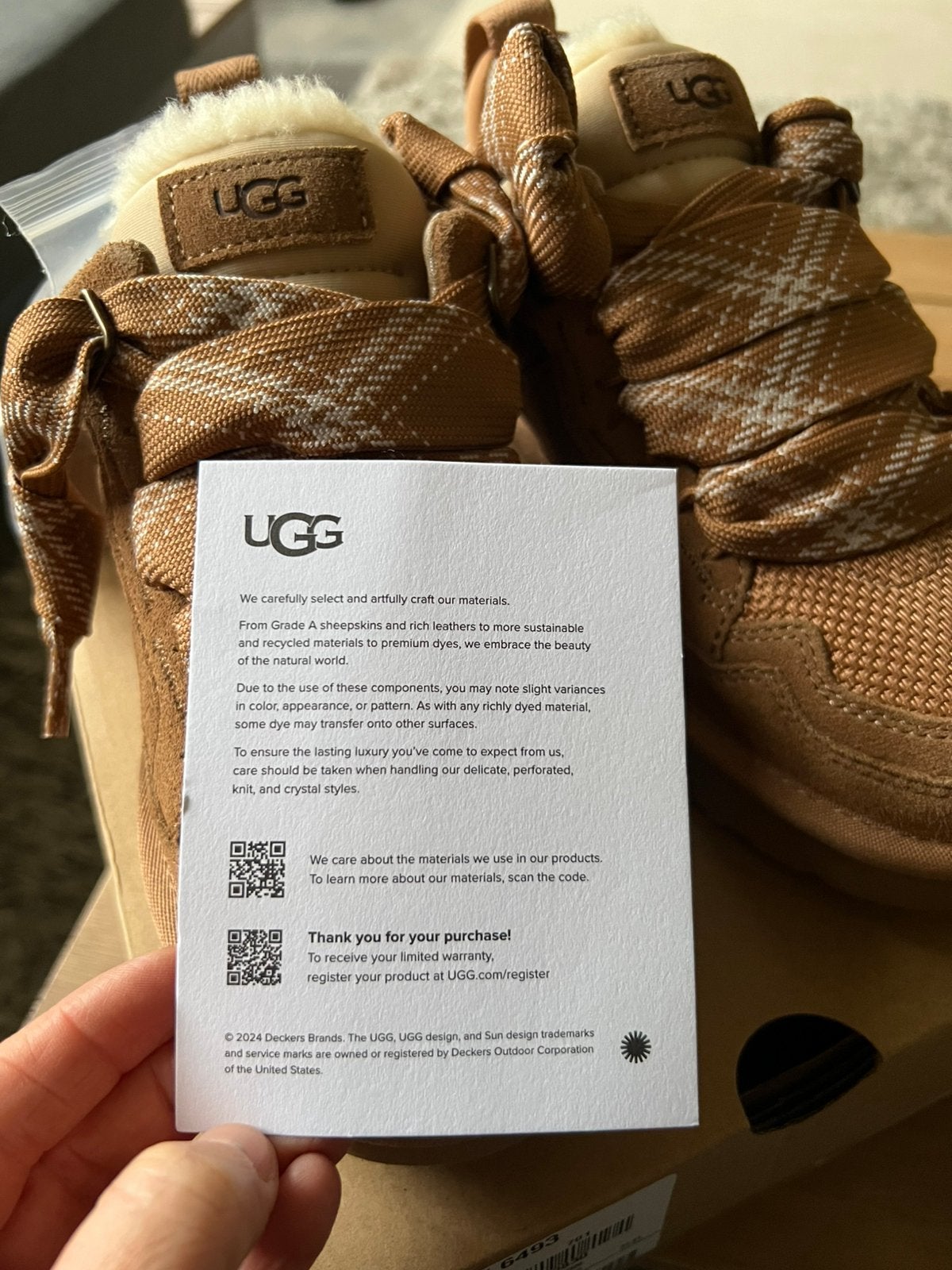 UGG Lowmel Chestnut maat 36 nieuw in doos, Kleding | Dames, Schoenen, Verzenden, Zo goed als nieuw, Sneakers of Gympen