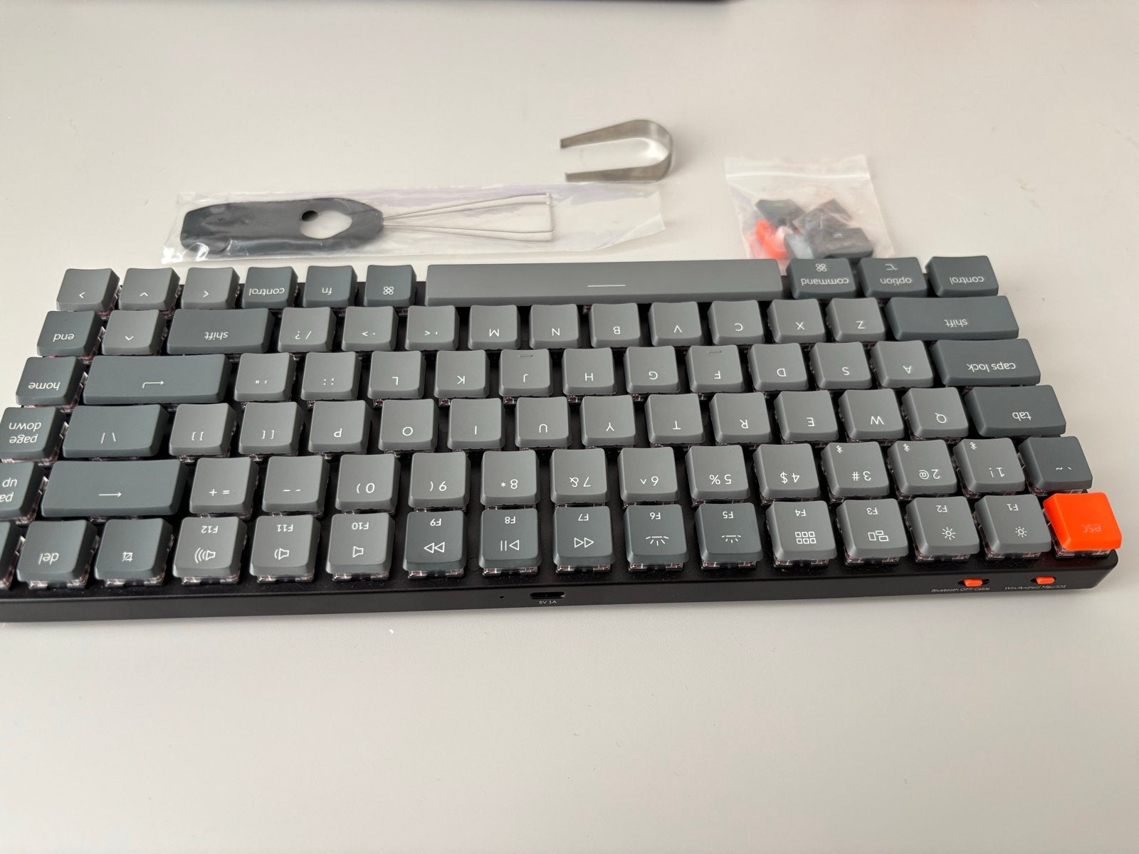 Keychron K3 Bluetooth Mechanisch Toetsenbord - Zo goed als n, Ophalen, Zo goed als nieuw, Draadloos, Qwerty