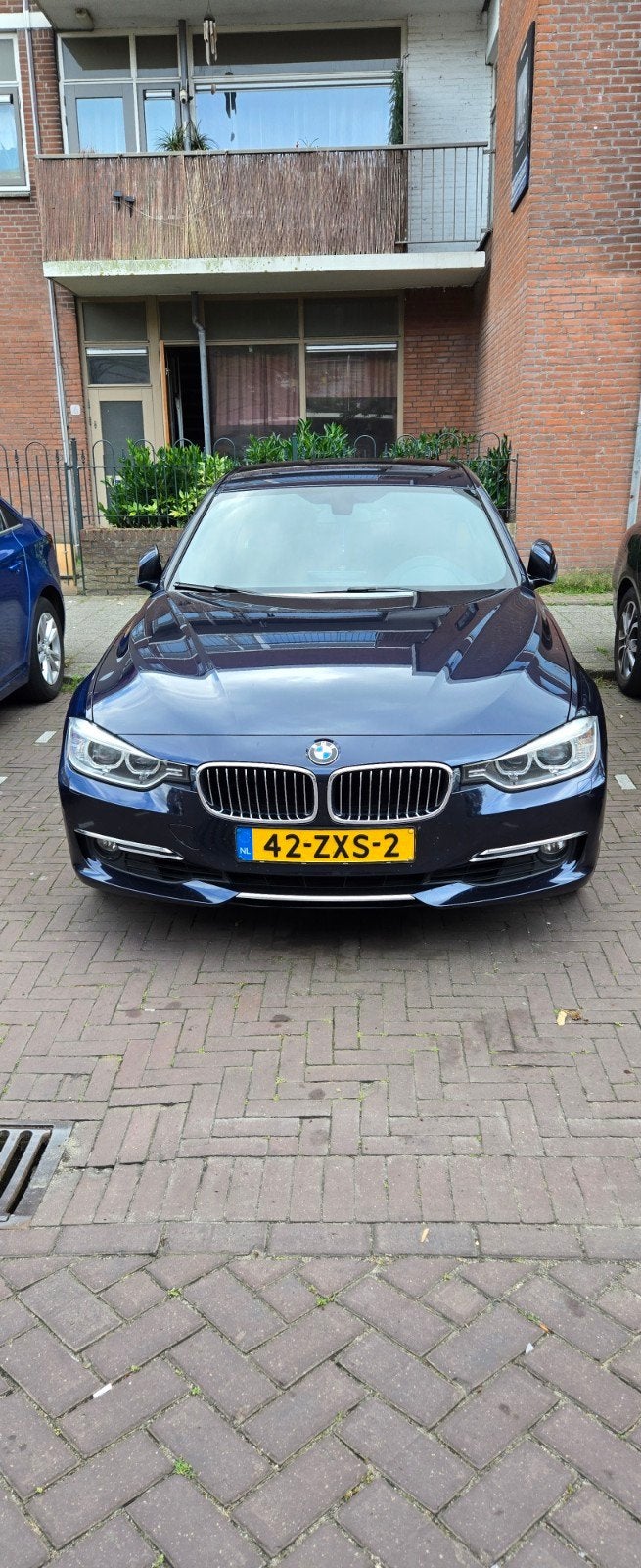 Bmw 320i, Auto's, BMW, Achterwielaandrijving, 4 cilinders, Bruin, Handgeschakeld