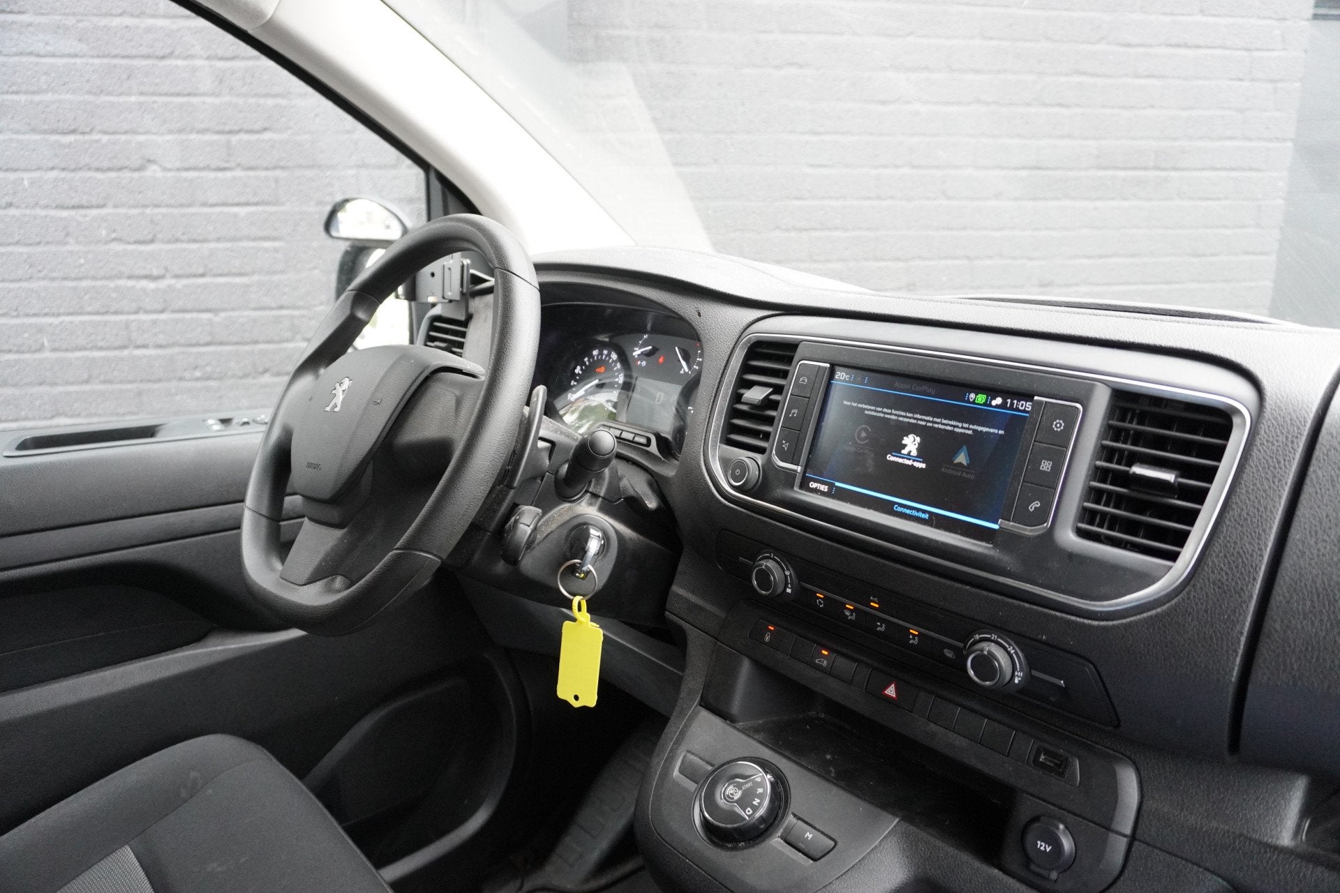 Peugeot Expert 2.0 BlueHDI 180PK Automaat L2 EURO 6 - Airco, Stof, Gebruikt, 4 cilinders, Bedrijf