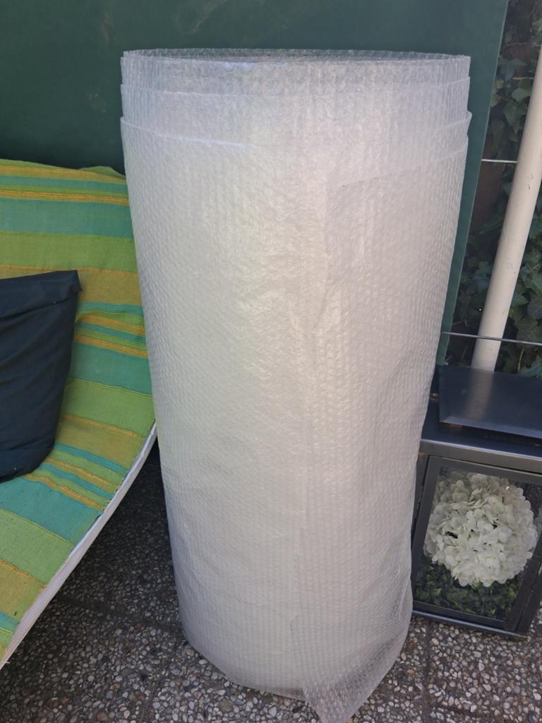 Grote Rol Bubbeltjes Plastick, Doe-het-zelf en Verbouw, Zeil en Folie, Ophalen of Verzenden, 15 m² of meer, Folie