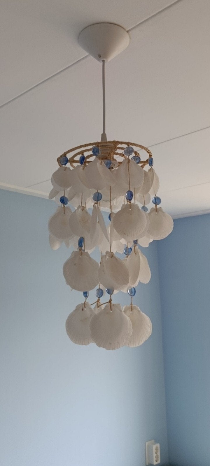 schelpen hanglamp, Huis en Inrichting, Ophalen of Verzenden, Zo goed als nieuw, Natuurlijk materiaal, E27 (groot)