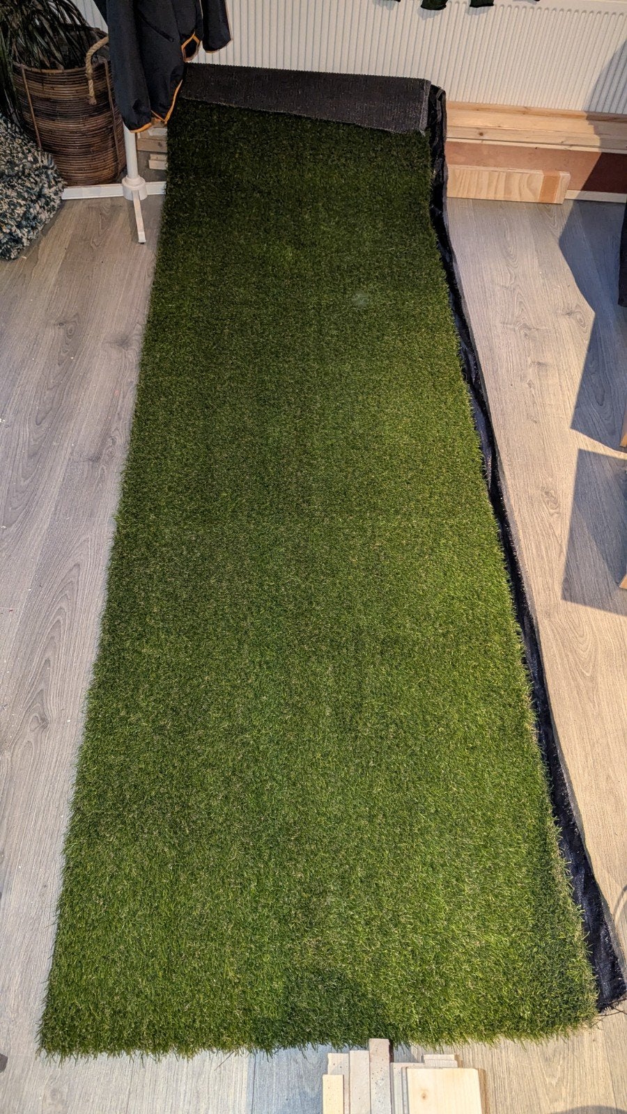 Hoogwaardig kunstgras reststuk - 90cm breed, 300+ cm lang, Ophalen, Nieuw