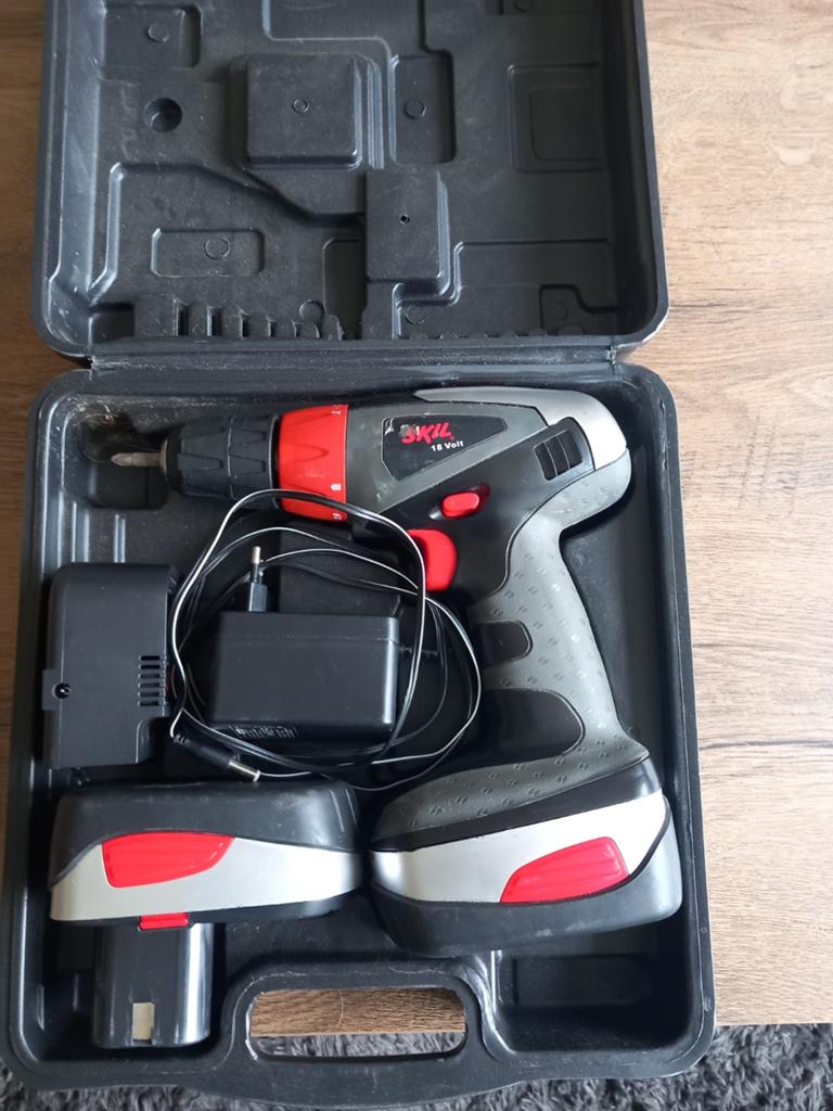 Skil 18 volt boor ophalen, Doe-het-zelf en Verbouw, Gereedschap | Boormachines, Ophalen