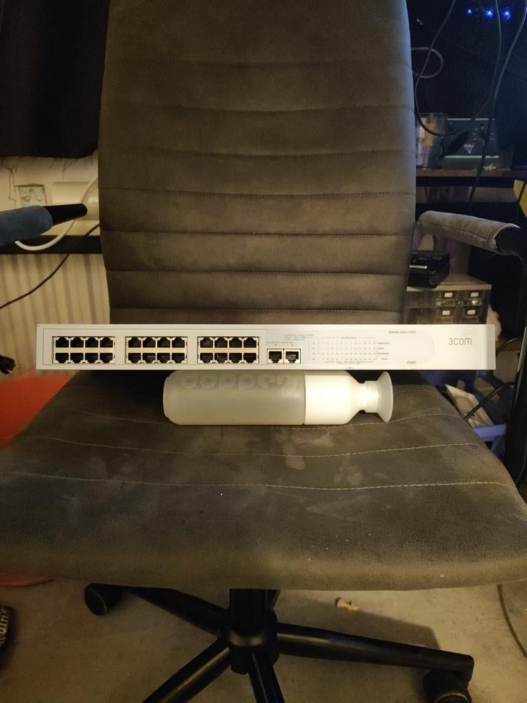 3COM Switch 2126-G - Betrouwbare Netwerkswitch, Computers en Software, Ophalen of Verzenden, Gebruikt