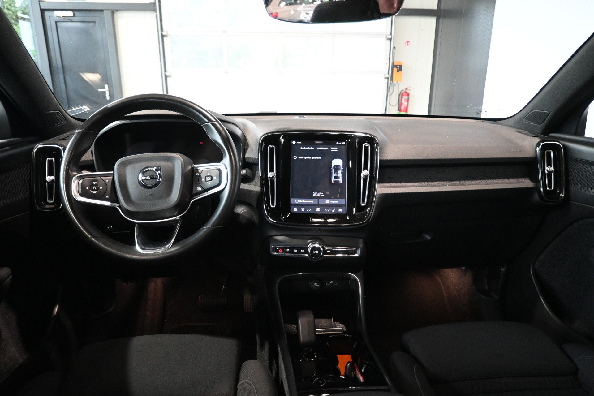 Volvo C40 Recharge Plus 69 kWh NAP! SOH 94.6% Clima Adaptiev, Auto's, Stof, Gebruikt, Met garantie (alle), 24 min