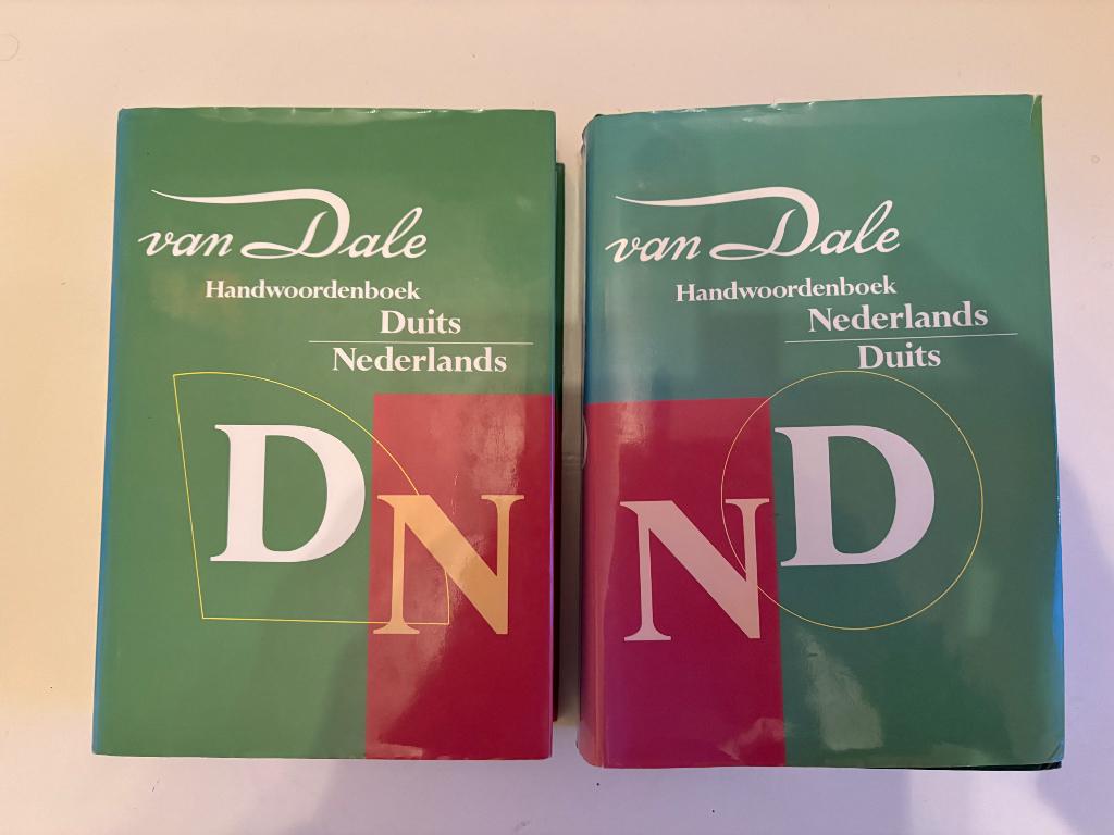Woordenboeken Latijn, Ophalen, Latijn, Diverse auteurs, Zo goed als nieuw