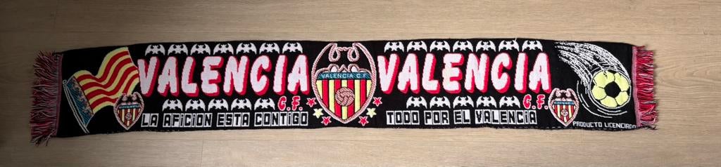 Valencia sjaal, Ophalen of Verzenden, Zo goed als nieuw, Buitenlandse clubs, Vaantje of Sjaal