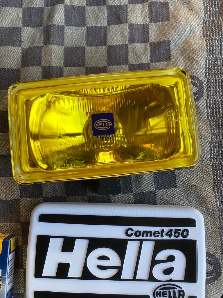 Oldtimer 2 Hella gele verstralers met covers, Ophalen of Verzenden, Nieuw