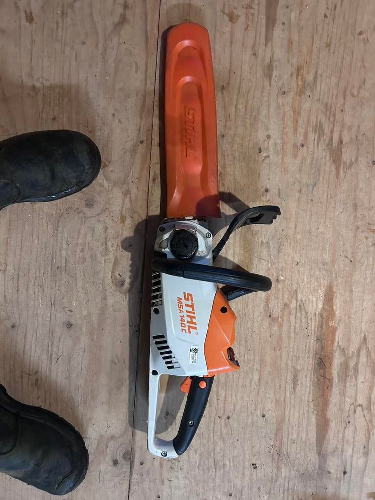Stihl msa 140c kettingzaag ak, Ophalen of Verzenden, Zo goed als nieuw, Accu