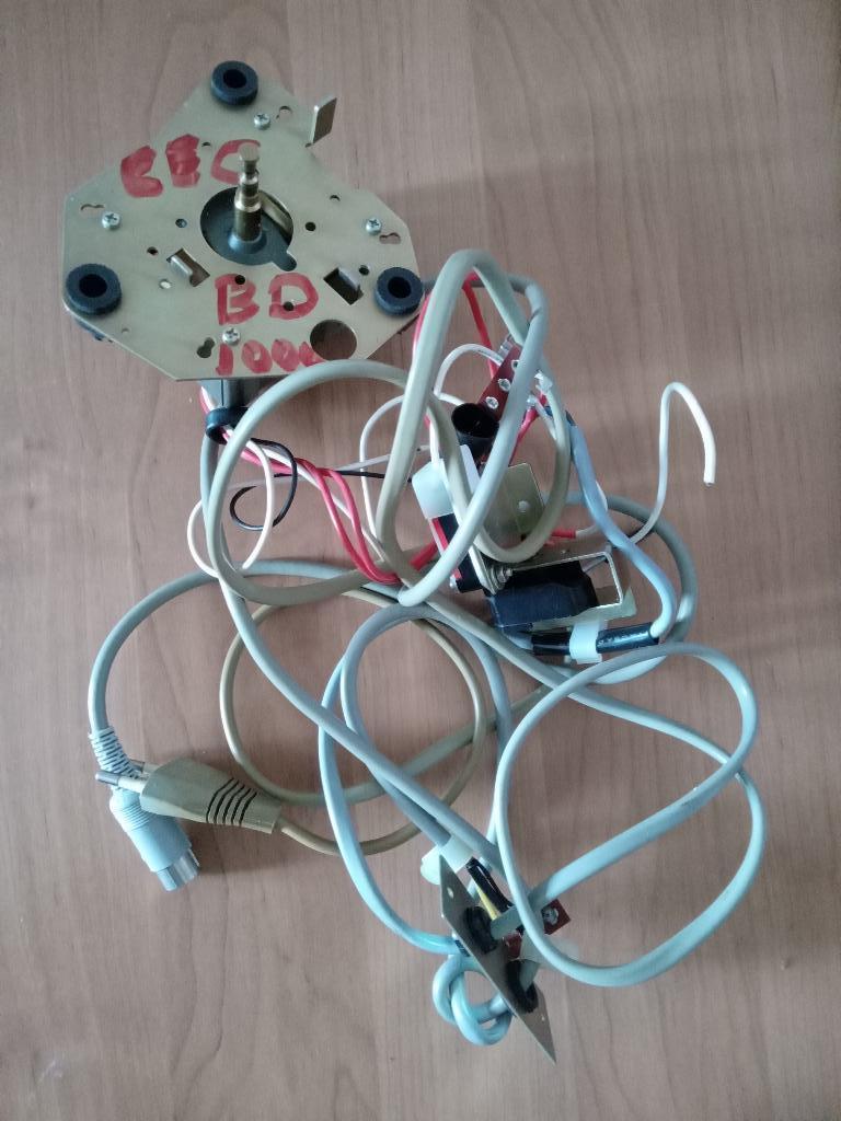 motor CEC BD 1000  + toebehoren, Audio, Tv en Foto, Verzenden, Zo goed als nieuw, Platenspeler-onderdeel, Overige merken