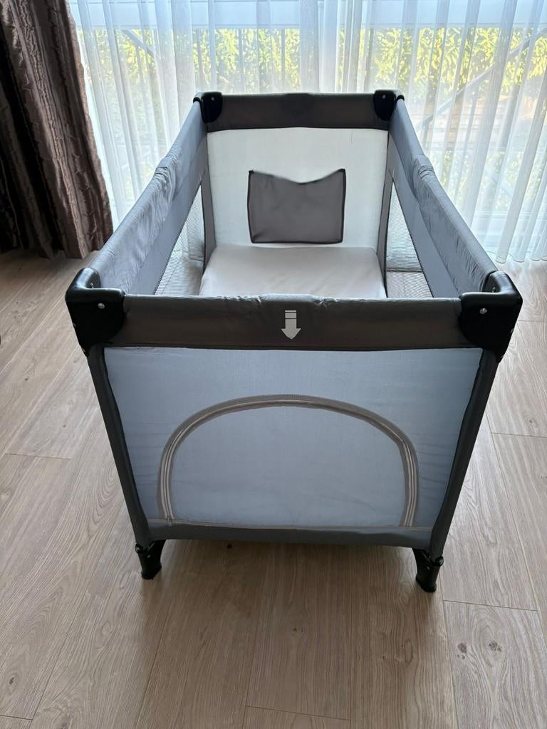 Cabino campingbedje + extra matras - Zo goed als nieuw, Kinderen en Baby's, Boxen, Ophalen of Verzenden